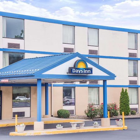 Days Inn By Wyndham Chambersburg Esterno foto