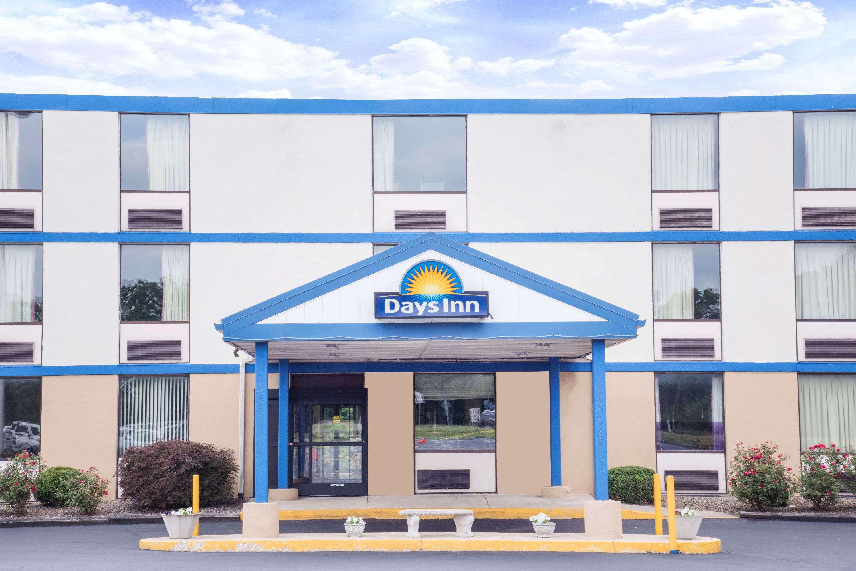 Days Inn By Wyndham Chambersburg Esterno foto