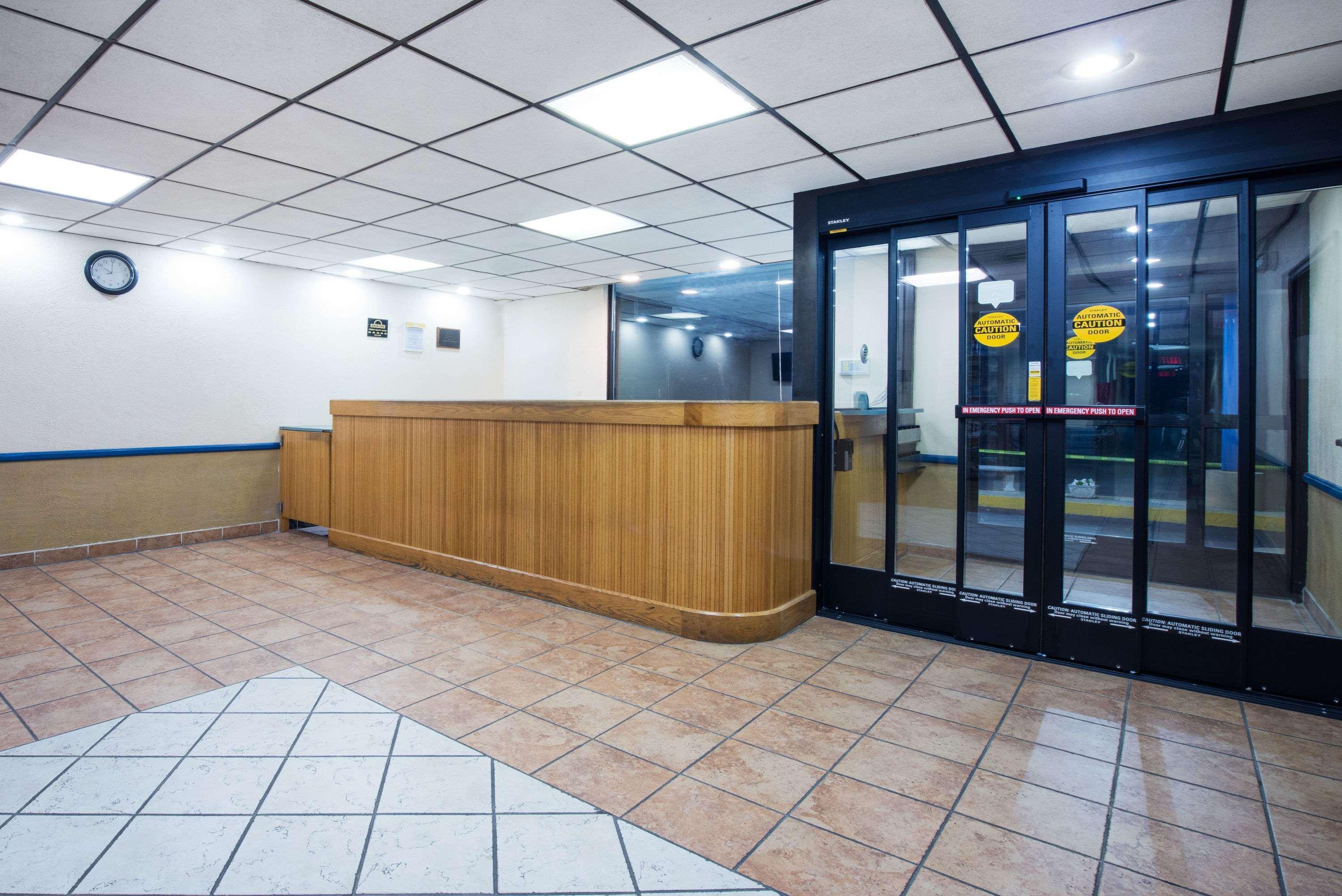 Days Inn By Wyndham Chambersburg Esterno foto